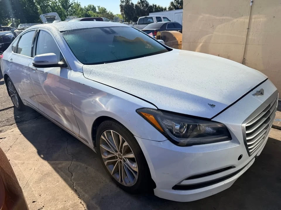 2016 Hyundai Genesis - Image 2 of 8