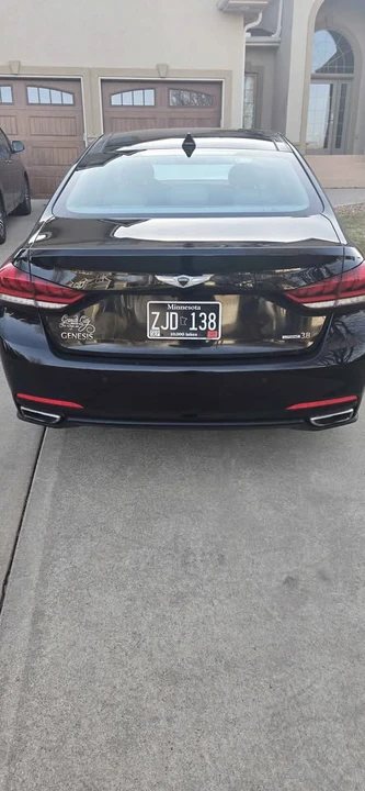 2016 Hyundai Genesis - Image 4 of 5