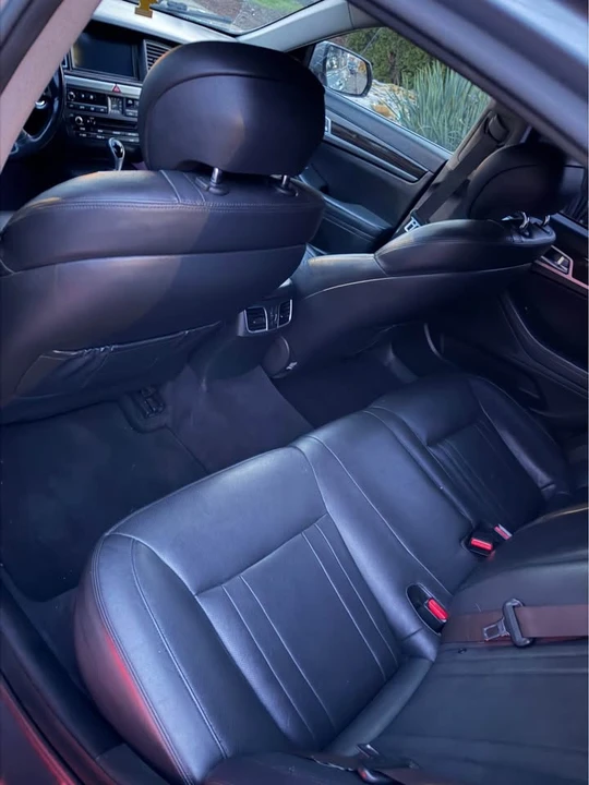 2016 Hyundai Genesis - Image 7 of 8