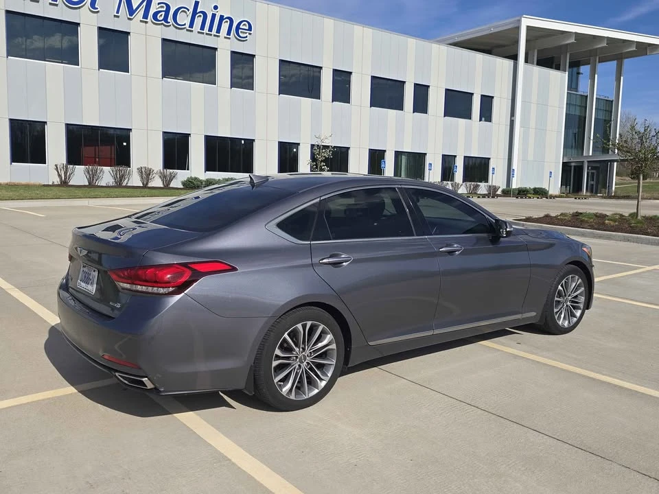 2016 Hyundai Genesis - Image 11 of 11