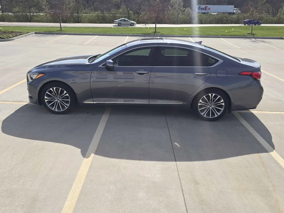 2016 Hyundai Genesis - Image 6 of 11