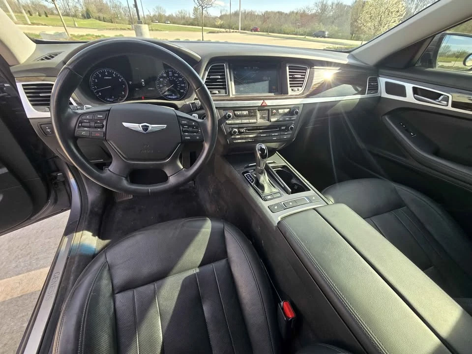 2016 Hyundai Genesis - Image 3 of 11