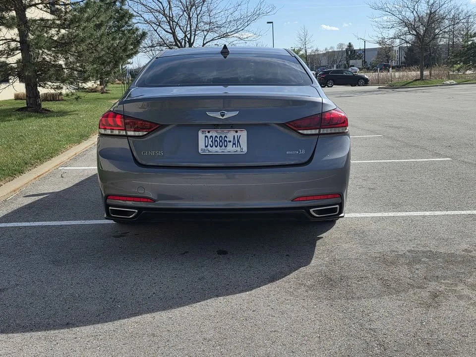 2016 Hyundai Genesis - Image 9 of 12