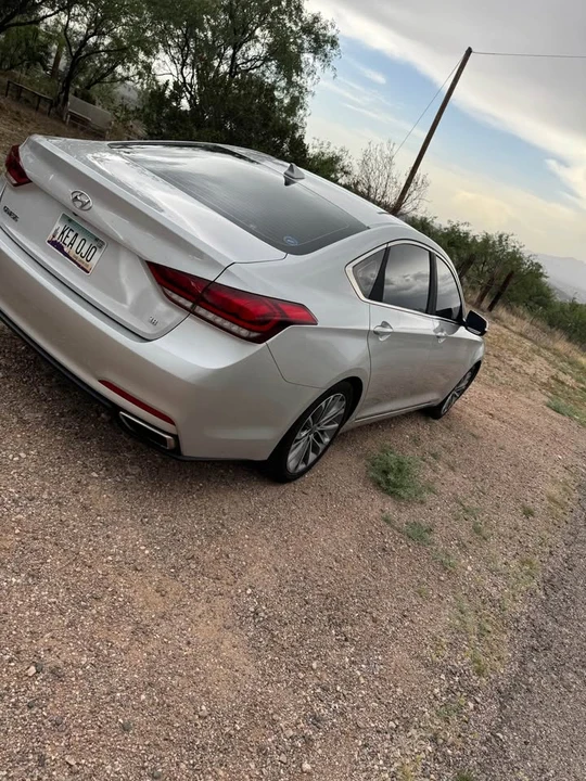 2016 Hyundai Genesis - Image 8 of 20