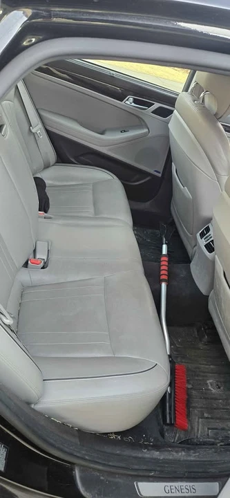 2016 Hyundai Genesis - Image 5 of 5