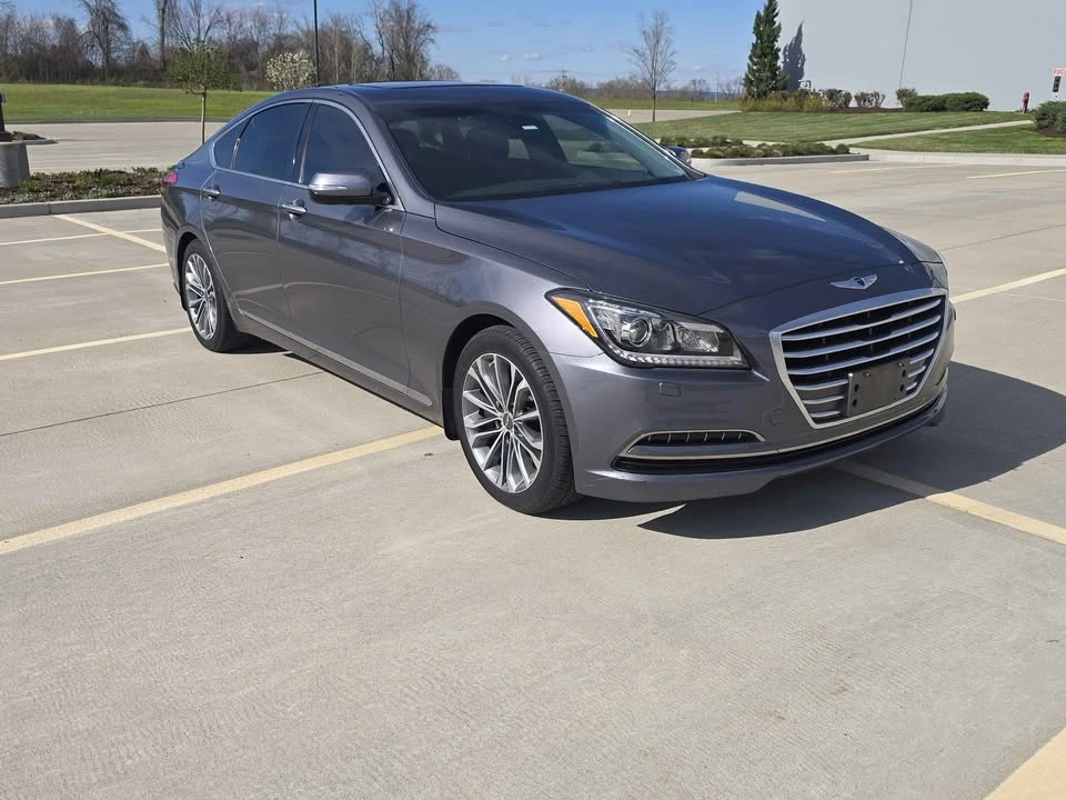2016 Hyundai Genesis - Image 9 of 11