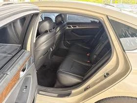 2016 Hyundai Genesis - Image 7 of 10