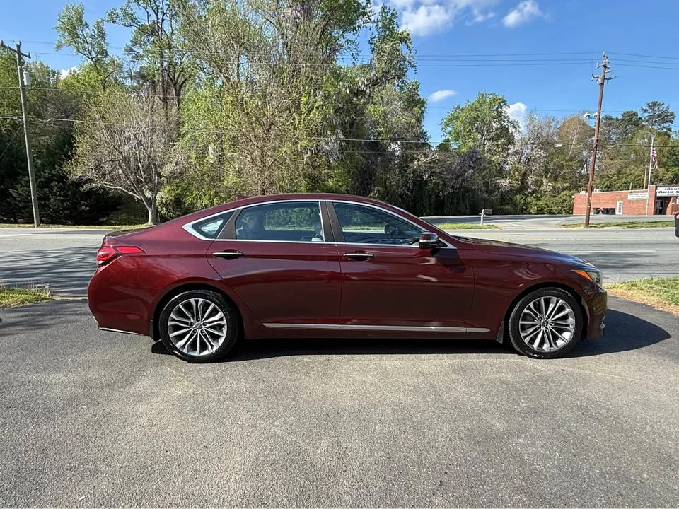 2016 Hyundai Genesis - Image 5 of 20