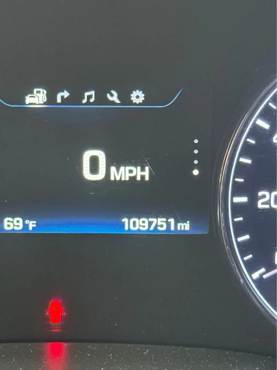 2016 Hyundai Genesis - Image 19 of 20