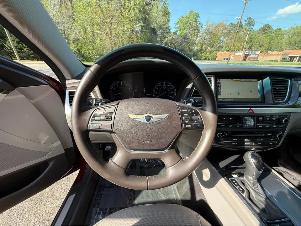 2016 Hyundai Genesis - Image 13 of 20