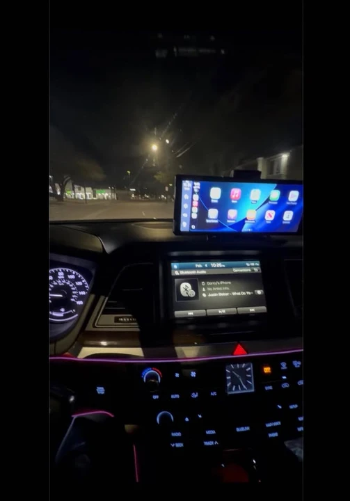 2016 Hyundai Genesis - Image 4 of 14
