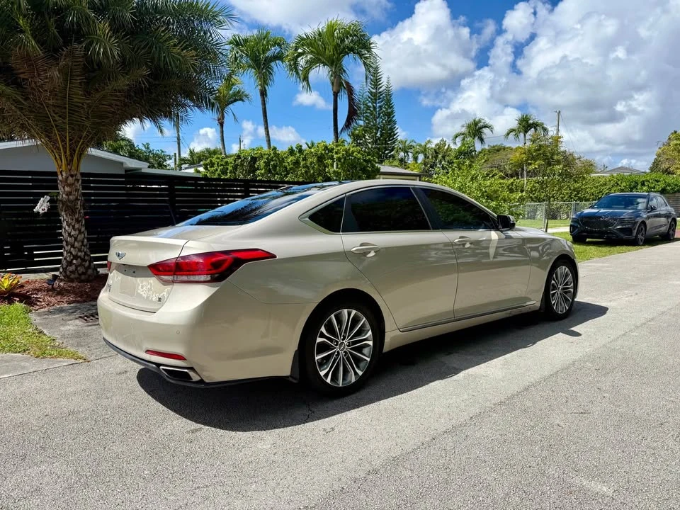 2016 Hyundai Genesis - Image 4 of 13