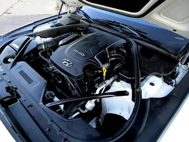 2016 Hyundai Genesis - Image 18 of 18
