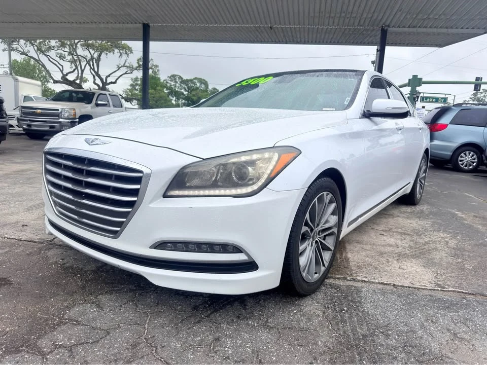 2016 Hyundai Genesis - Image 4 of 18