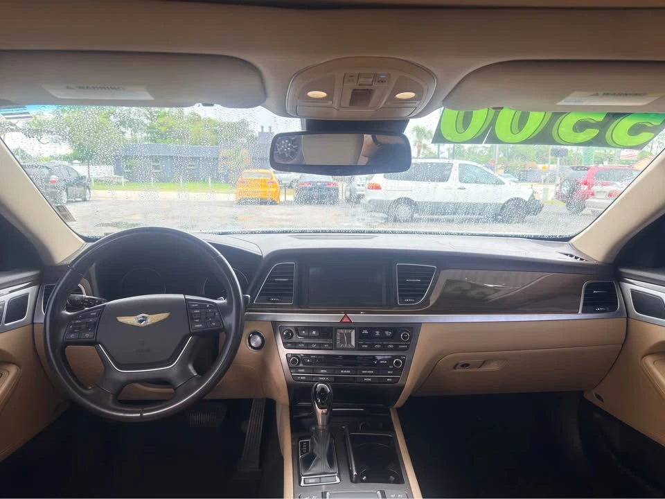 2016 Hyundai Genesis - Image 12 of 18