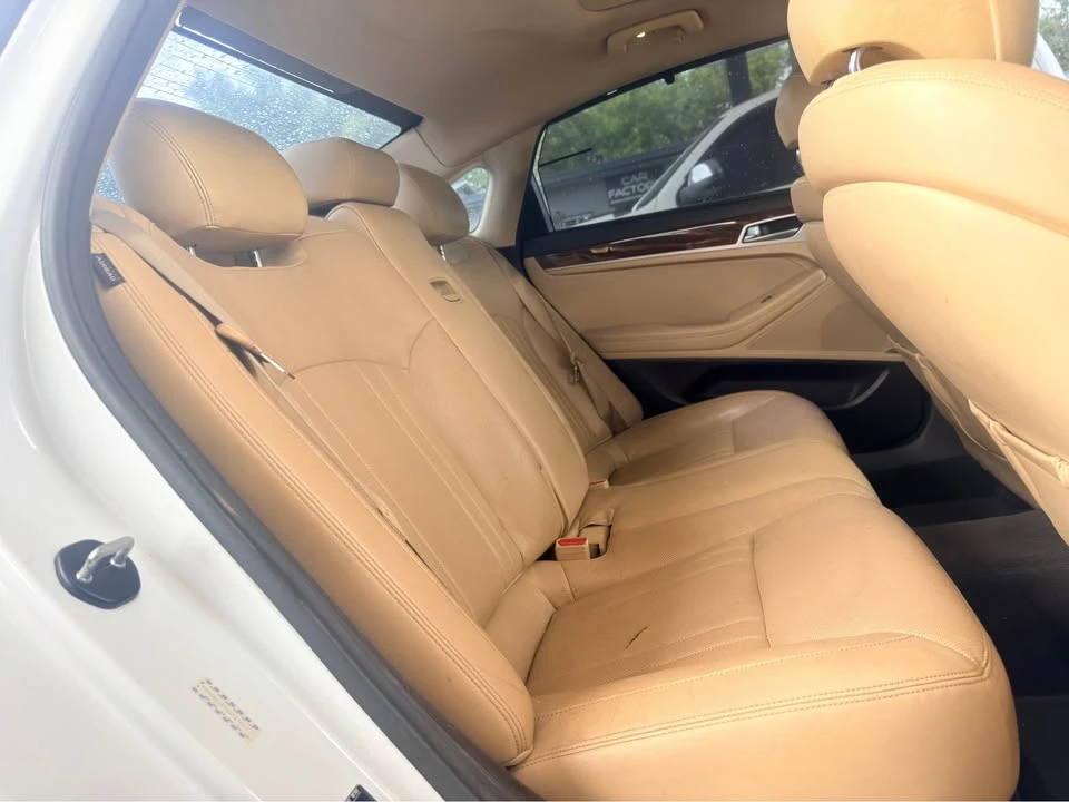 2016 Hyundai Genesis - Image 18 of 18