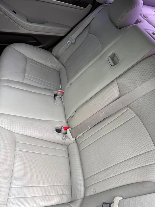 2016 Hyundai Genesis - Image 10 of 10