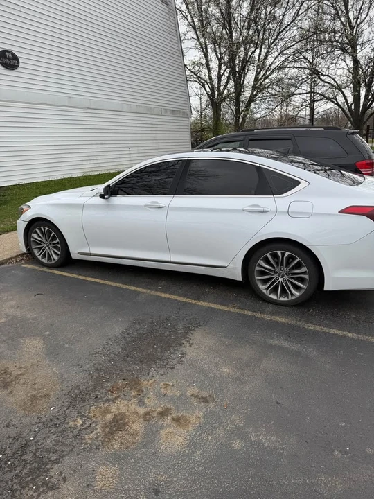 2016 Hyundai Genesis - Image 6 of 10