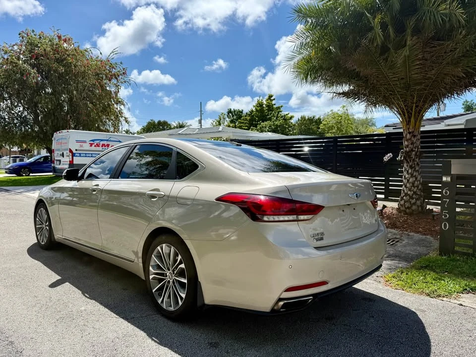 2016 Hyundai Genesis - Image 3 of 13