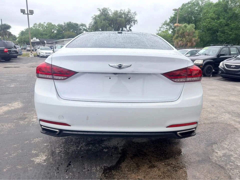2016 Hyundai Genesis - Image 8 of 18