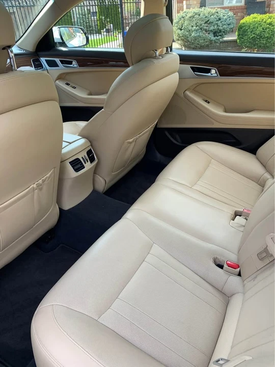 2016 Hyundai Genesis - Image 4 of 7