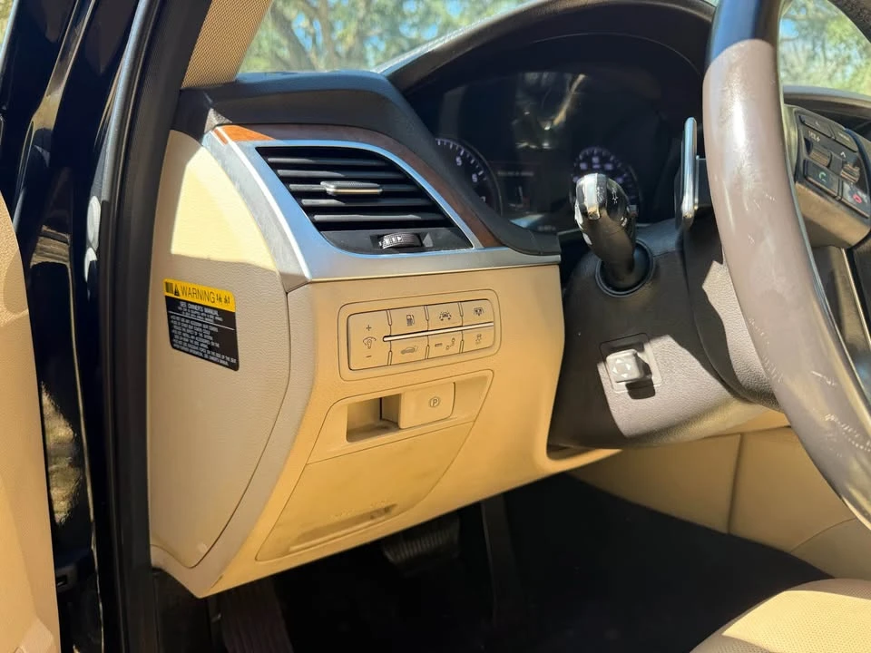 2016 Hyundai Genesis - Image 9 of 14