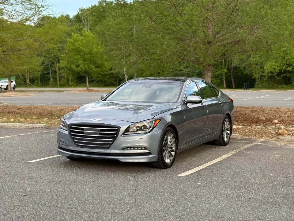 2016 Hyundai Genesis - Image 2 of 16