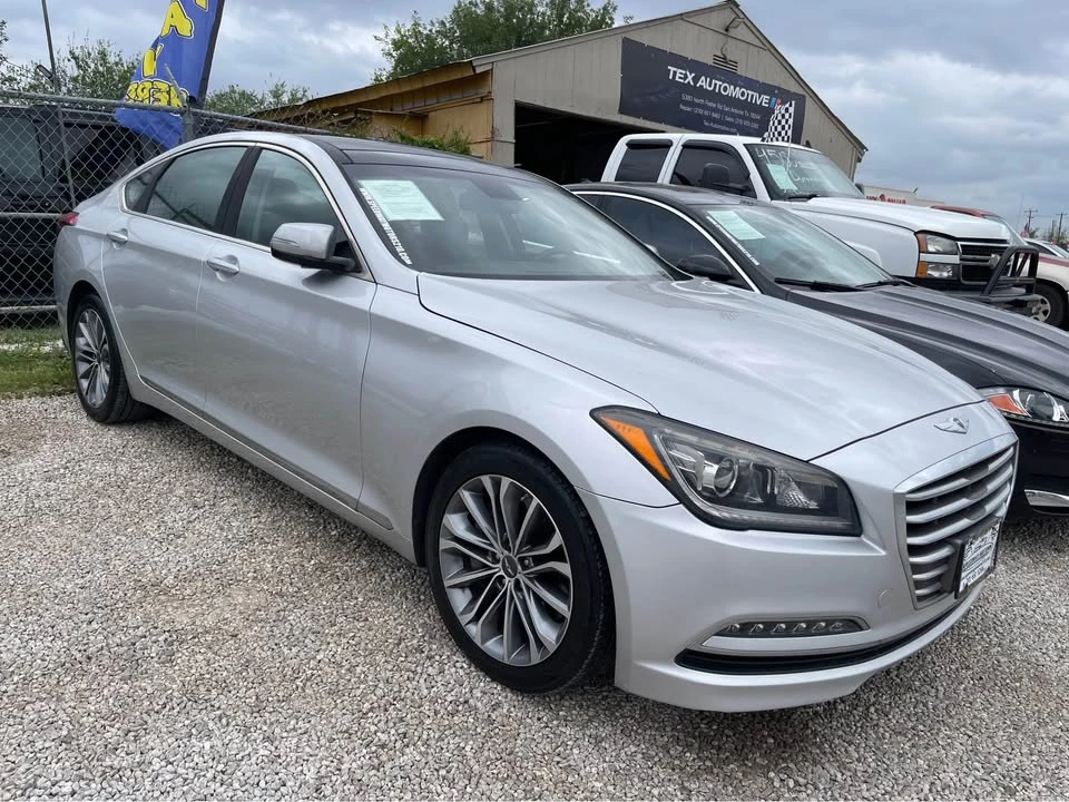 2016 Hyundai Genesis - Image 2 of 7