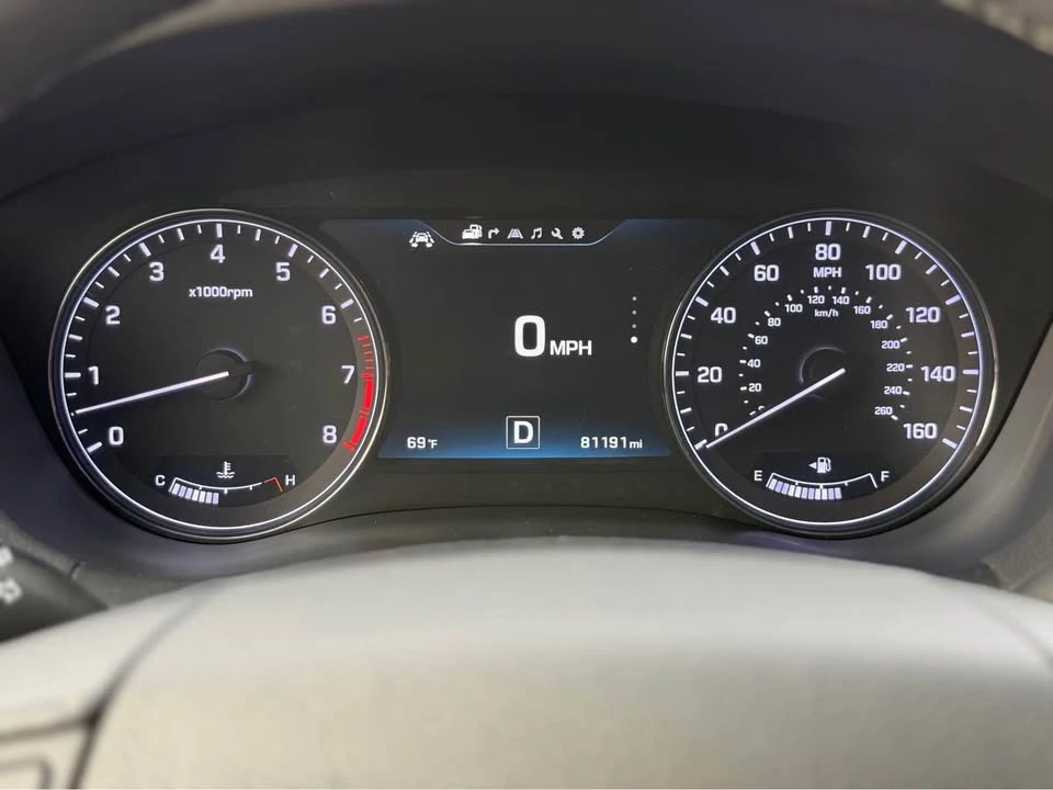 2016 Hyundai Genesis - Image 15 of 16