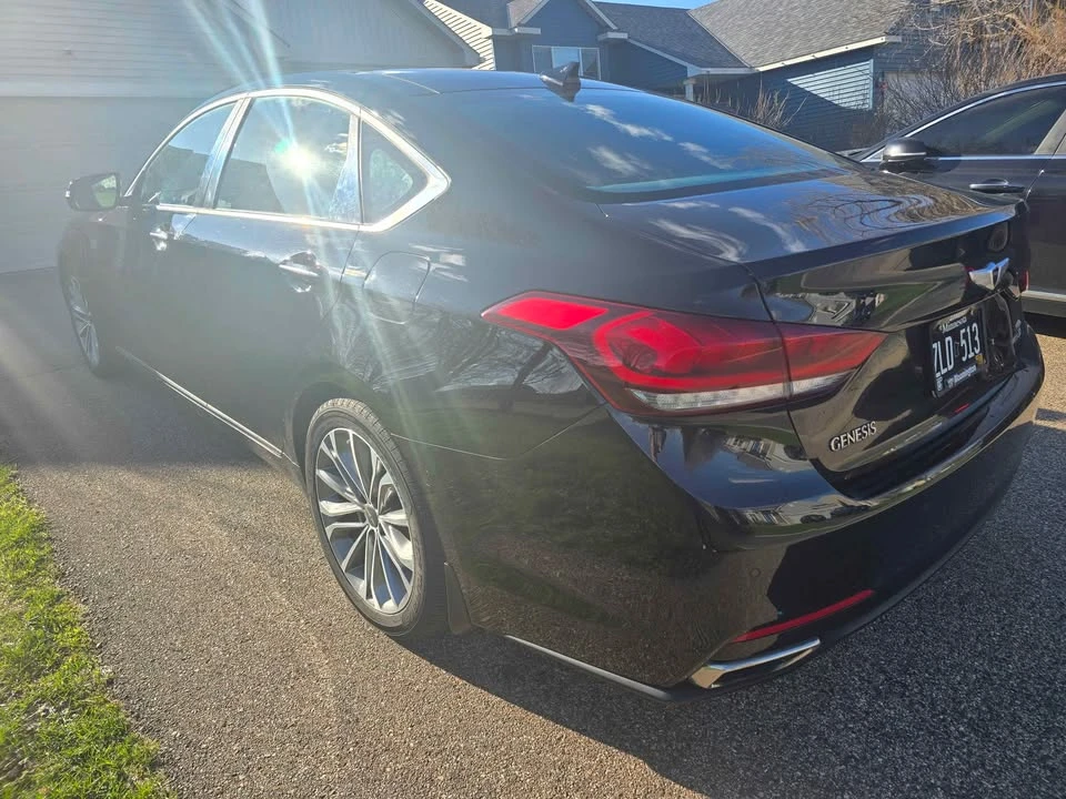 2016 Hyundai Genesis - Image 5 of 9