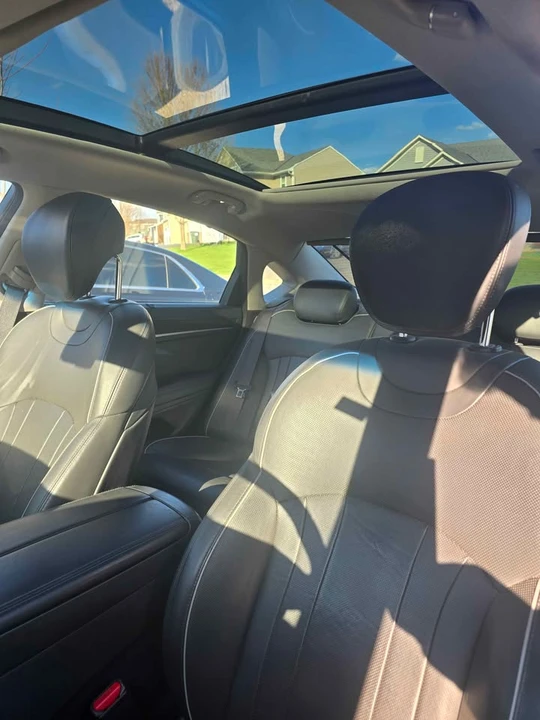 2016 Hyundai Genesis - Image 8 of 9