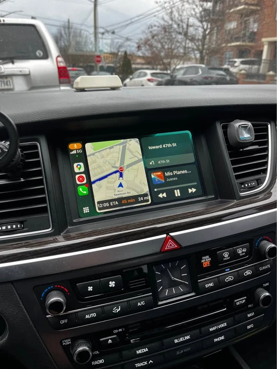 2016 Hyundai Genesis - Image 17 of 19