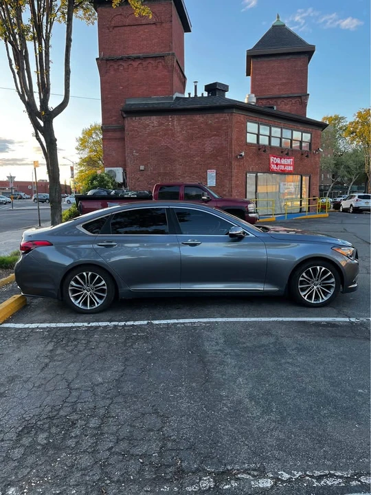 2016 Hyundai Genesis - Image 7 of 19