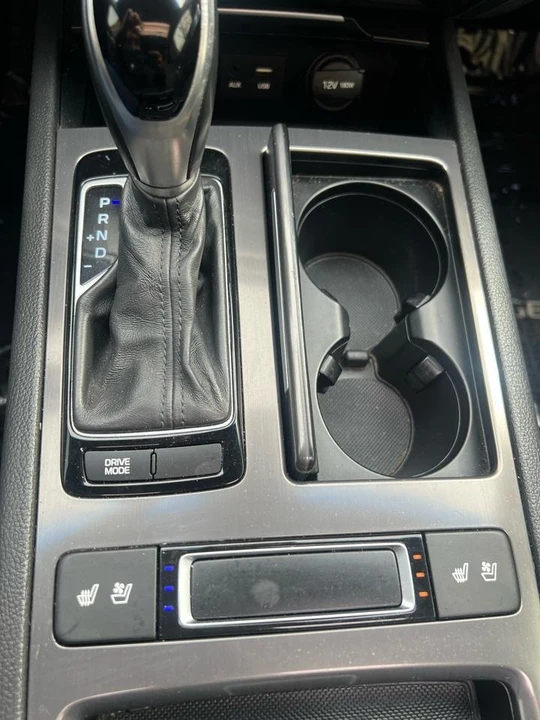 2016 Hyundai Genesis - Image 15 of 20