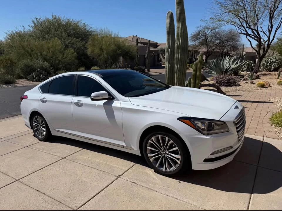 2016 Hyundai Genesis - Image 2 of 6