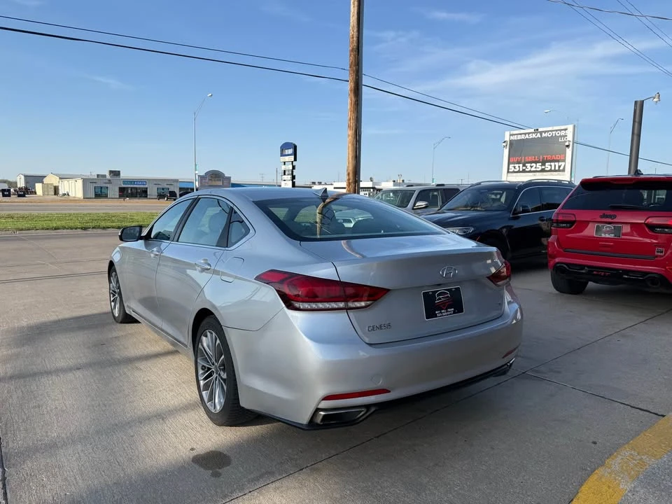 2016 Hyundai Genesis - Image 7 of 18