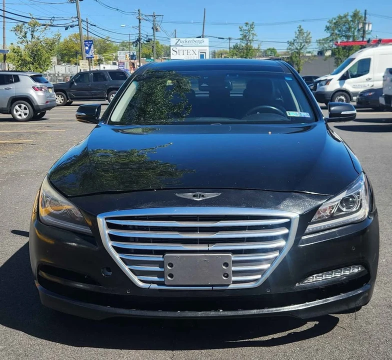 2016 Hyundai Genesis - Image 7 of 10