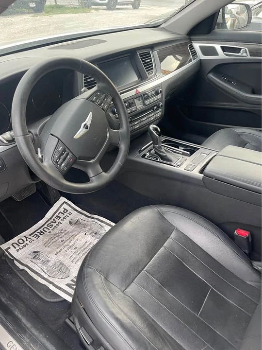 2016 Hyundai Genesis - Image 4 of 6