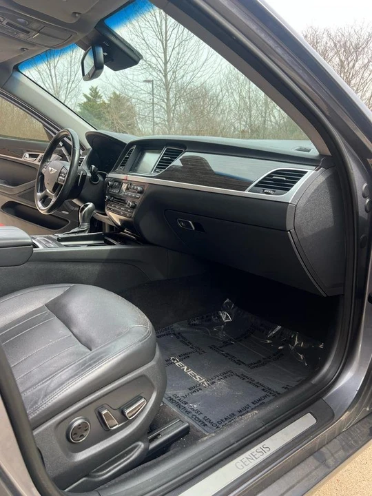 2016 Hyundai Genesis - Image 20 of 20