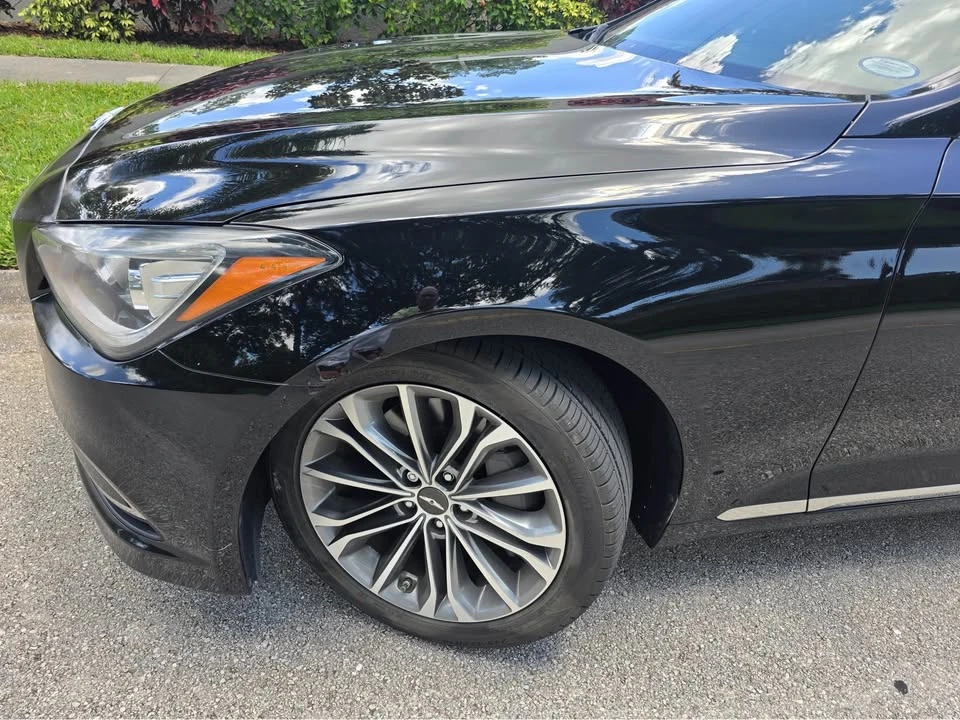 2016 Hyundai Genesis - Image 12 of 19