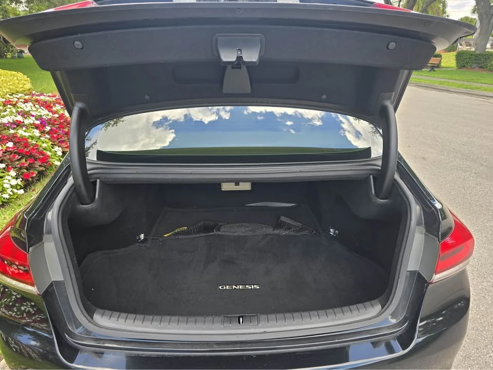 2016 Hyundai Genesis - Image 3 of 19