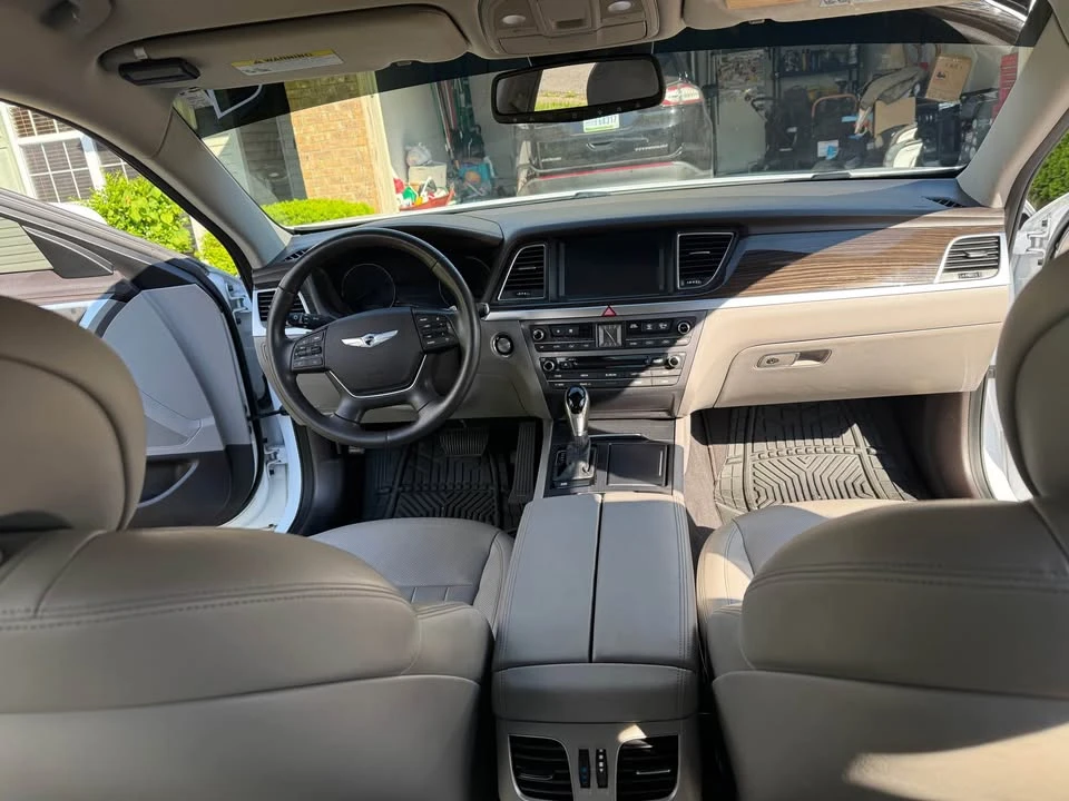 2016 Hyundai Genesis - Image 6 of 8