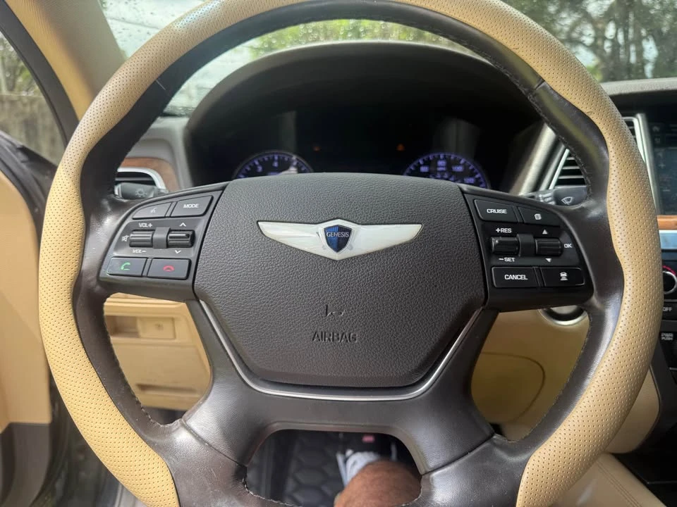 2016 Hyundai Genesis - Image 18 of 18