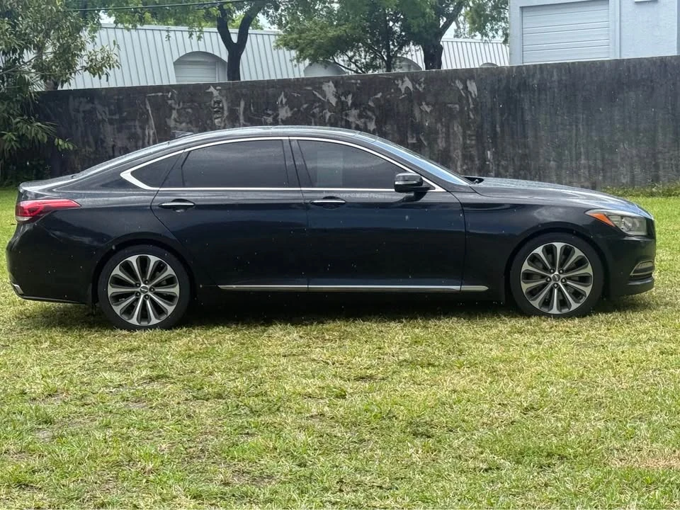 2016 Hyundai Genesis - Image 4 of 18