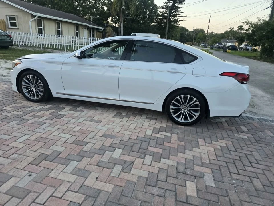 2016 Hyundai Genesis - Image 6 of 14