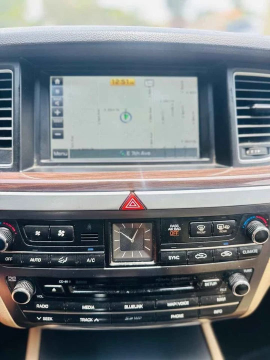2016 Hyundai Genesis - Image 3 of 17
