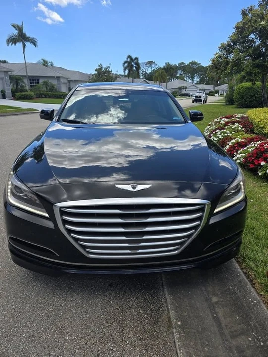 2016 Hyundai Genesis - Image 8 of 20