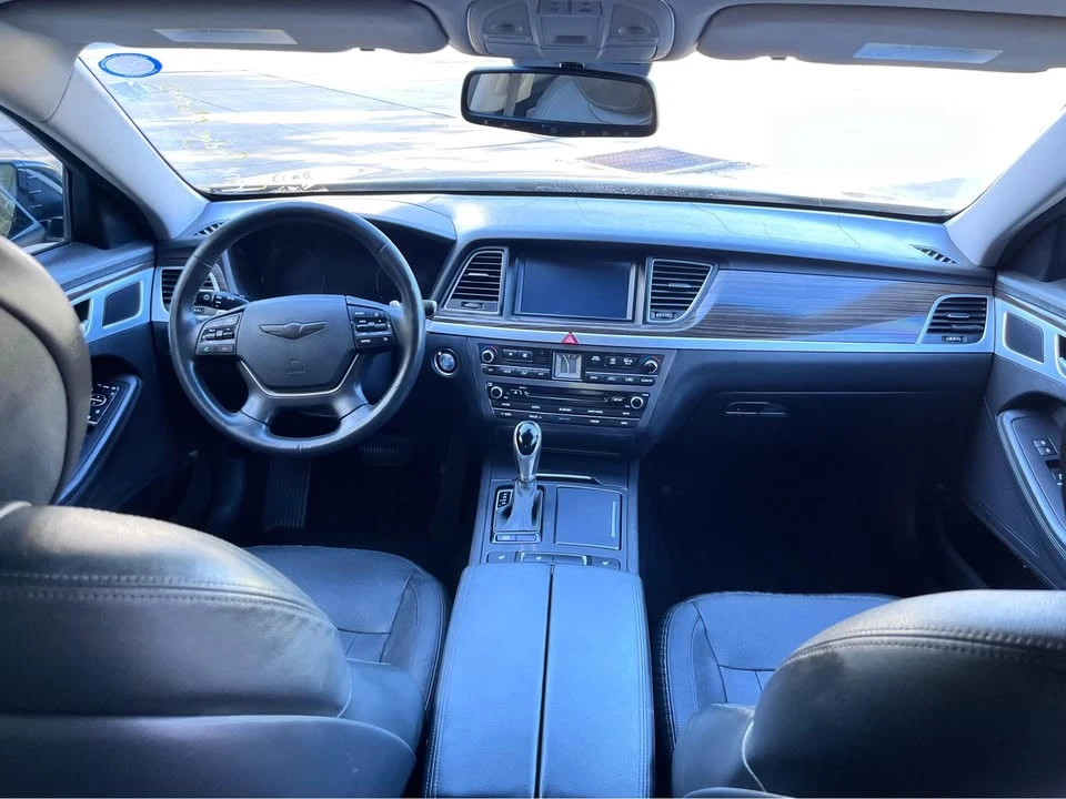2016 Hyundai Genesis - Image 13 of 13