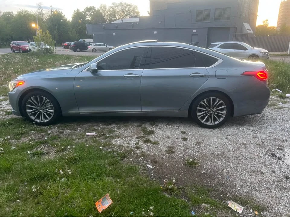 2016 Hyundai Genesis - Image 8 of 9
