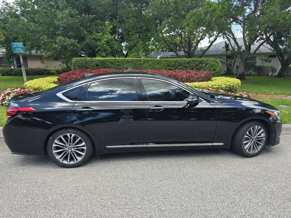 2016 Hyundai Genesis - Image 5 of 20
